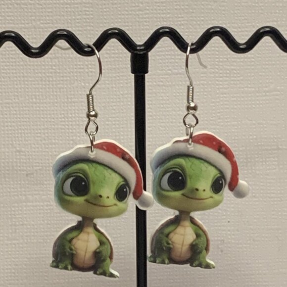 Turtle Earring, Santa Earring, Christmas Earring, Gift Idea, Turtle Jewelry - Picture 3 of 4